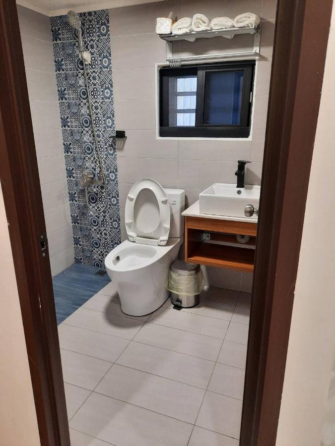 מלון שייאו ליוקיו 小魷魚輕旅 מראה חיצוני תמונה